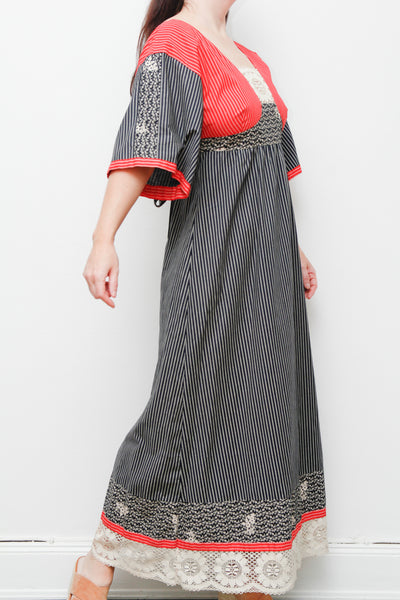 1970s Vintage Boho Kaftan Dress | Patchwork Floral Cotton Maxi with Lace Insets – Ethereal Summer Style