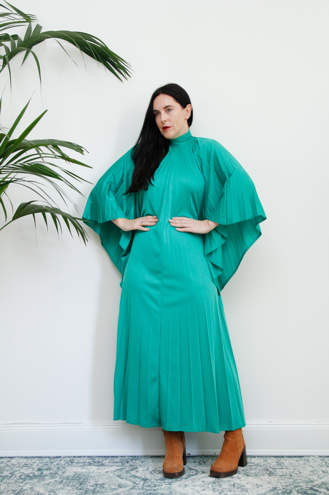 Frank Usher Pleated Accordion Green Kaftan Dress Rare